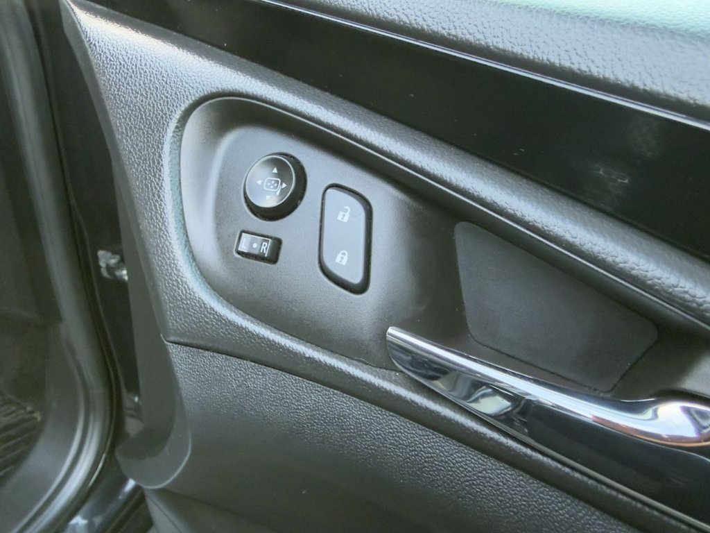 Used Vauxhall Insignia 2015 for sale - 76977418: Photo 29