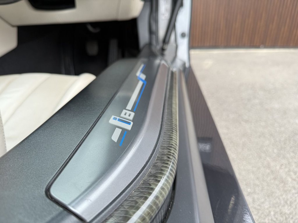 Used BMW i8 2018 for sale - 77249984: Photo 35