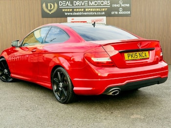 Used Mercedes-Benz C Class 2015 for sale - 76966263: Photo