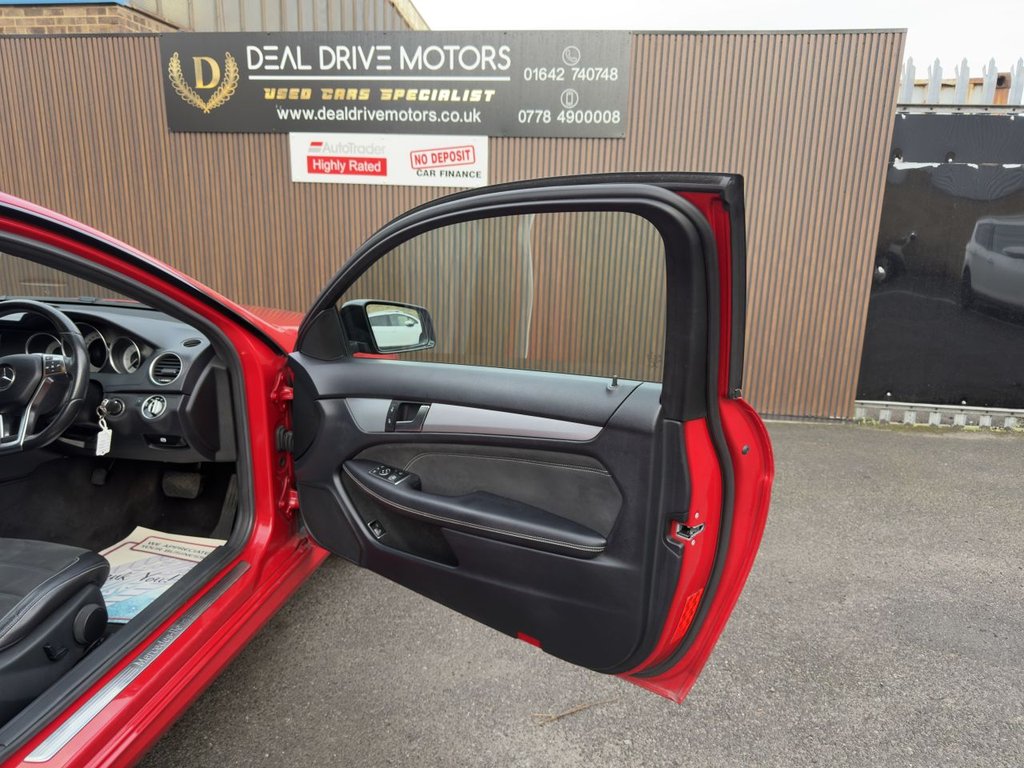 Used Mercedes-Benz C Class 2015 for sale - 76966263: Photo 7