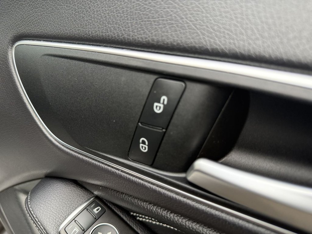 Used Mercedes-Benz CLA 2017 for sale - 76558965: Photo 31