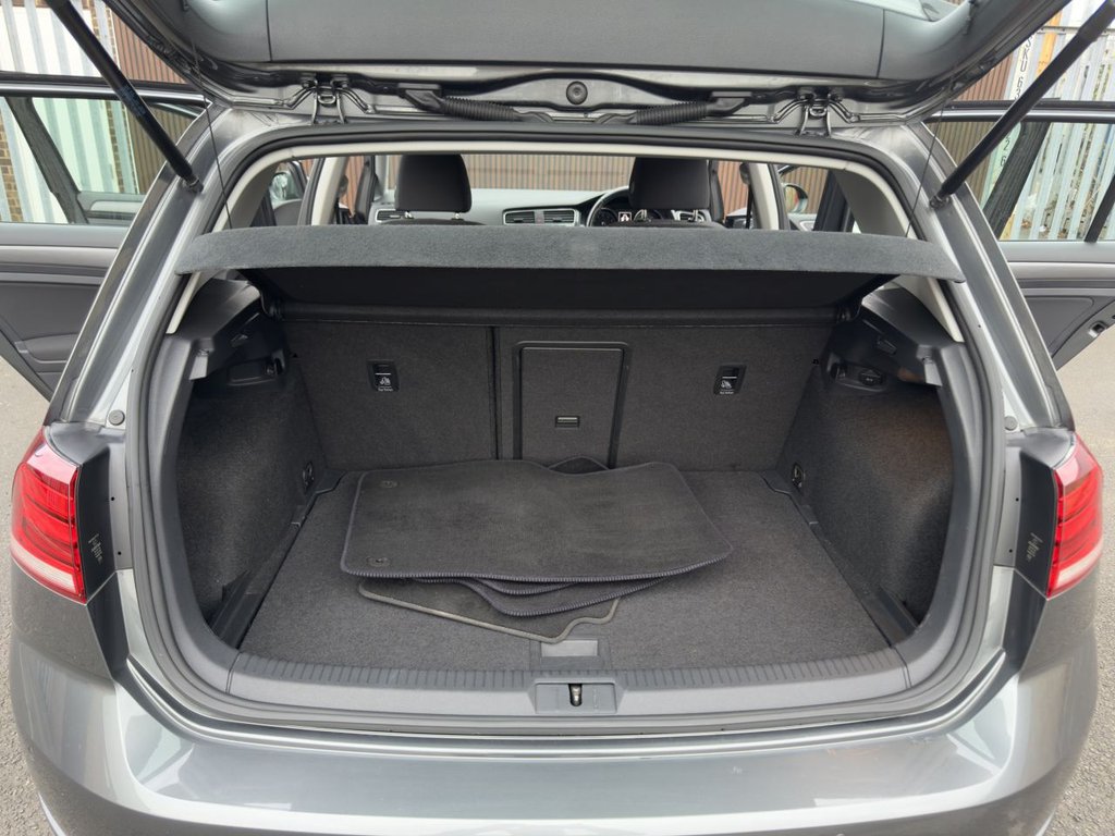 Used Volkswagen Golf 2018 for sale - 77205471: Photo 12