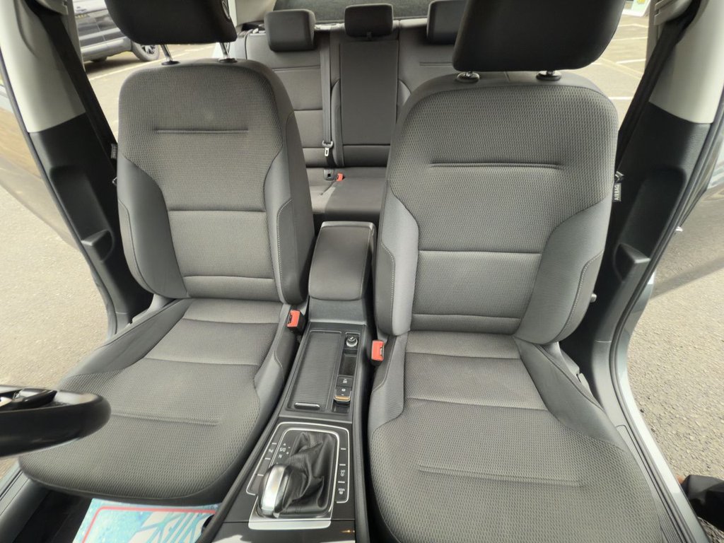 Used Volkswagen Golf 2018 for sale - 77205471: Photo 19