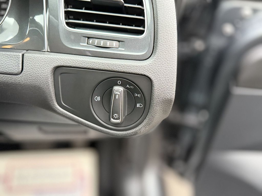 Used Volkswagen Golf 2018 for sale - 77205471: Photo 25