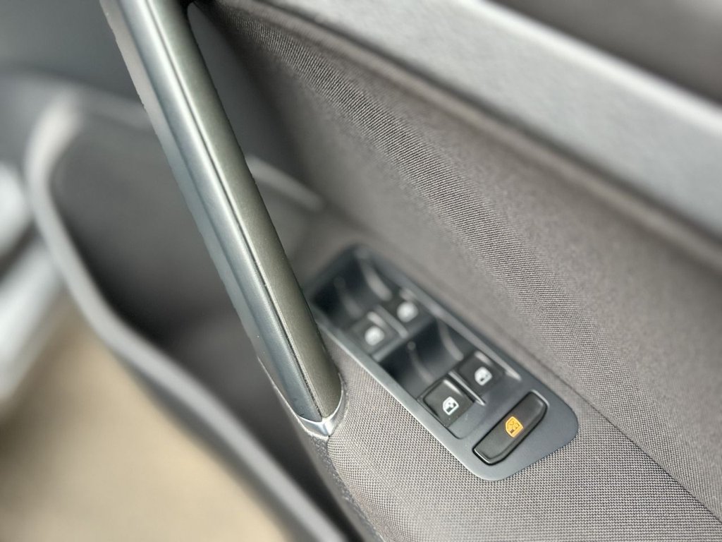 Used Volkswagen Golf 2018 for sale - 77205471: Photo 26