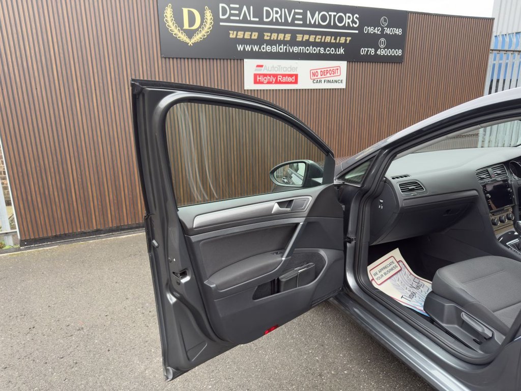 Used Volkswagen Golf 2018 for sale - 77205471: Photo 9