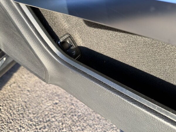 Used Mercedes-Benz E-Class 2015 for sale - 76248515: Photo 32