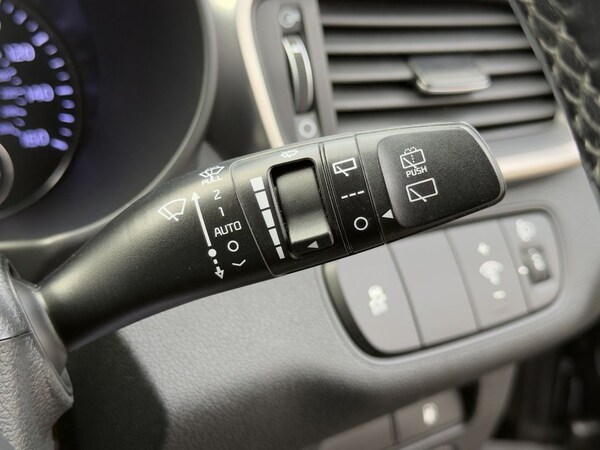 Used Kia Sorento 2017 for sale - 76056903: Photo 34