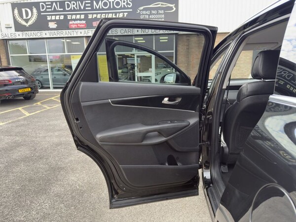 Used Kia Sorento 2017 for sale - 76056903: Photo 44