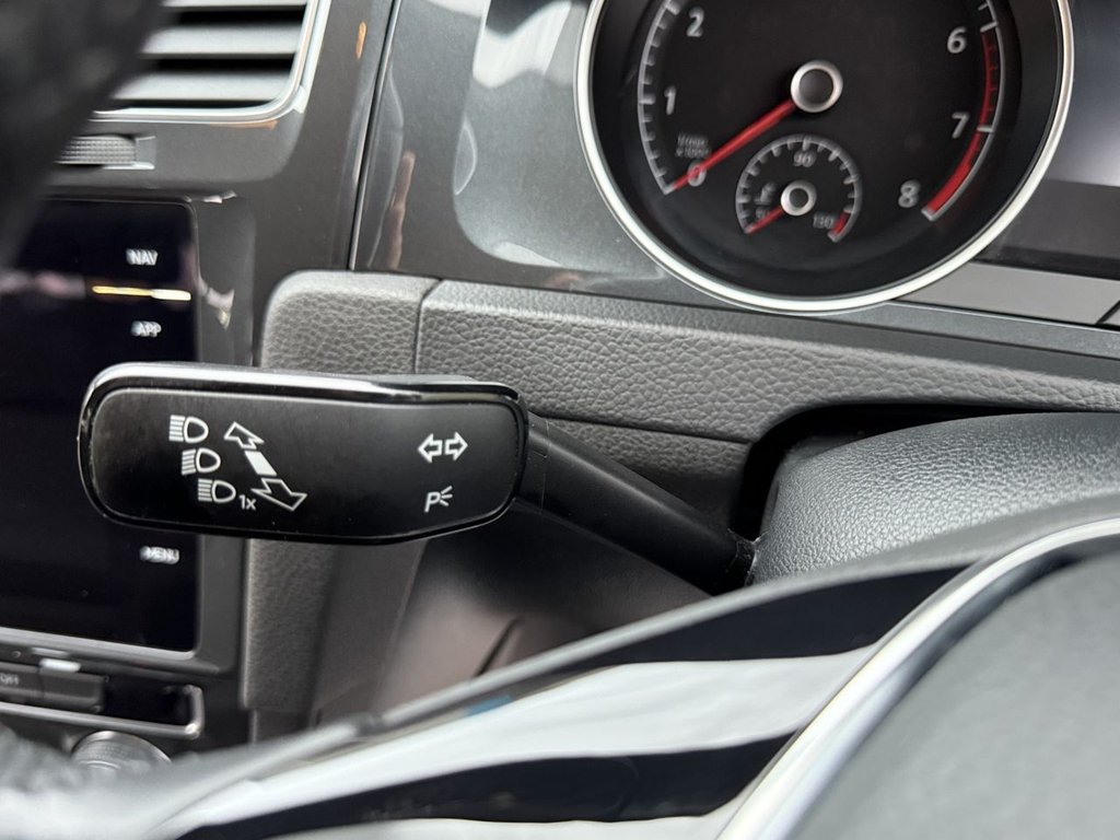 Used Volkswagen Golf 2018 for sale - 76487034: Photo 32