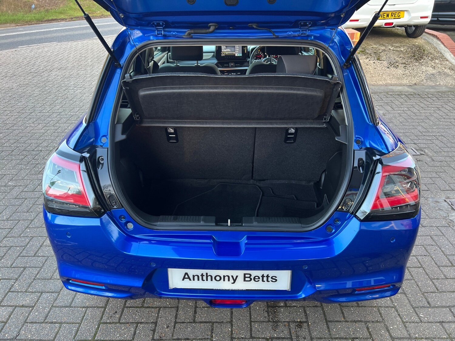 Used Suzuki Swift 2024 for sale - 77841501: Photo 6