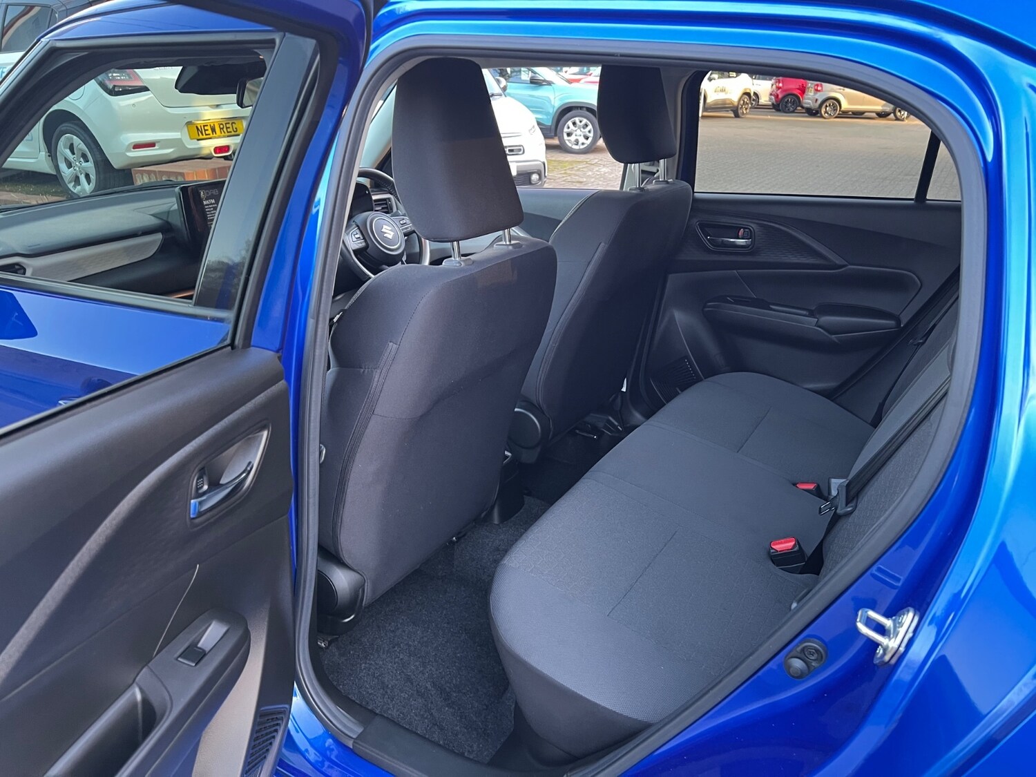 Used Suzuki Swift 2024 for sale - 77841501: Photo 9