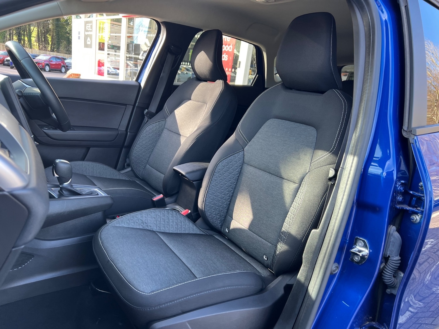 Used Renault Captur 2022 for sale - 77556806: Photo 11