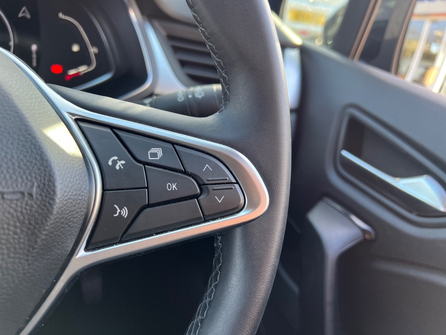 Used Renault Captur 2022 for sale - 77556806: Photo 29