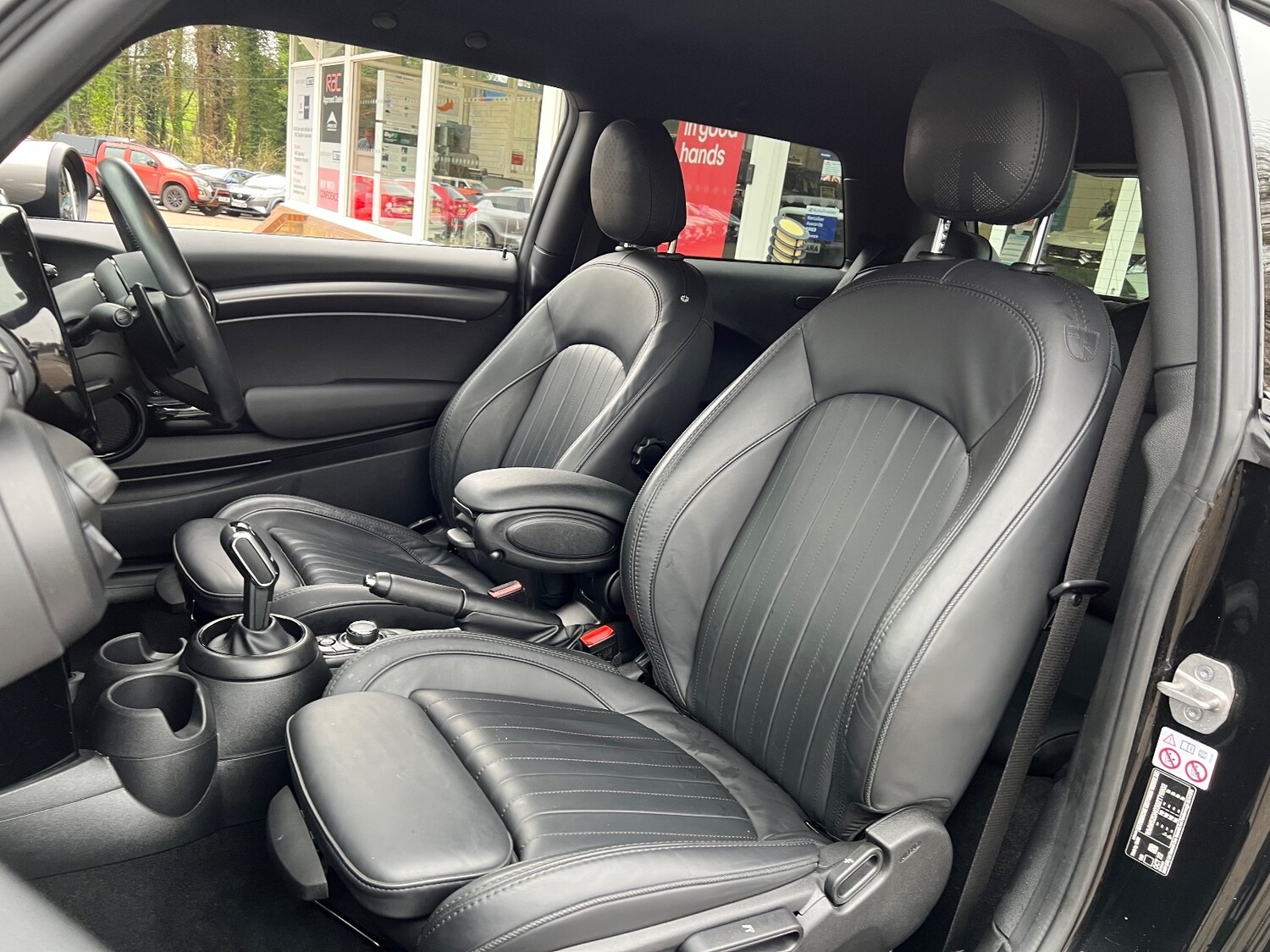 Used MINI Hatch 2022 for sale - 76851191: Photo 11