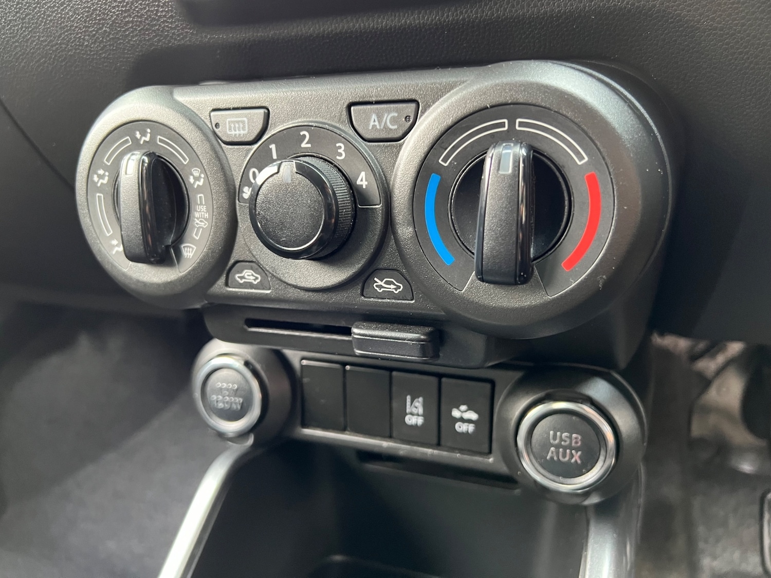 Used Suzuki Ignis 2021 for sale - 76650070: Photo 24