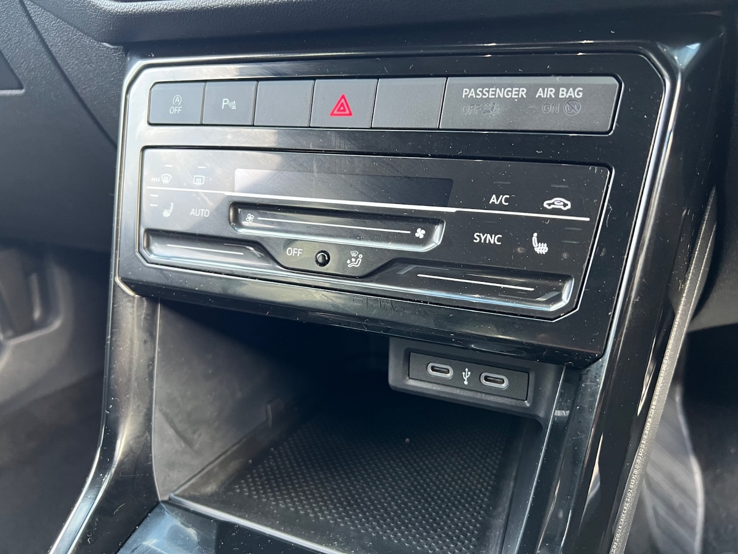 Used Volkswagen T-Cross 2023 for sale - 77293457: Photo 28