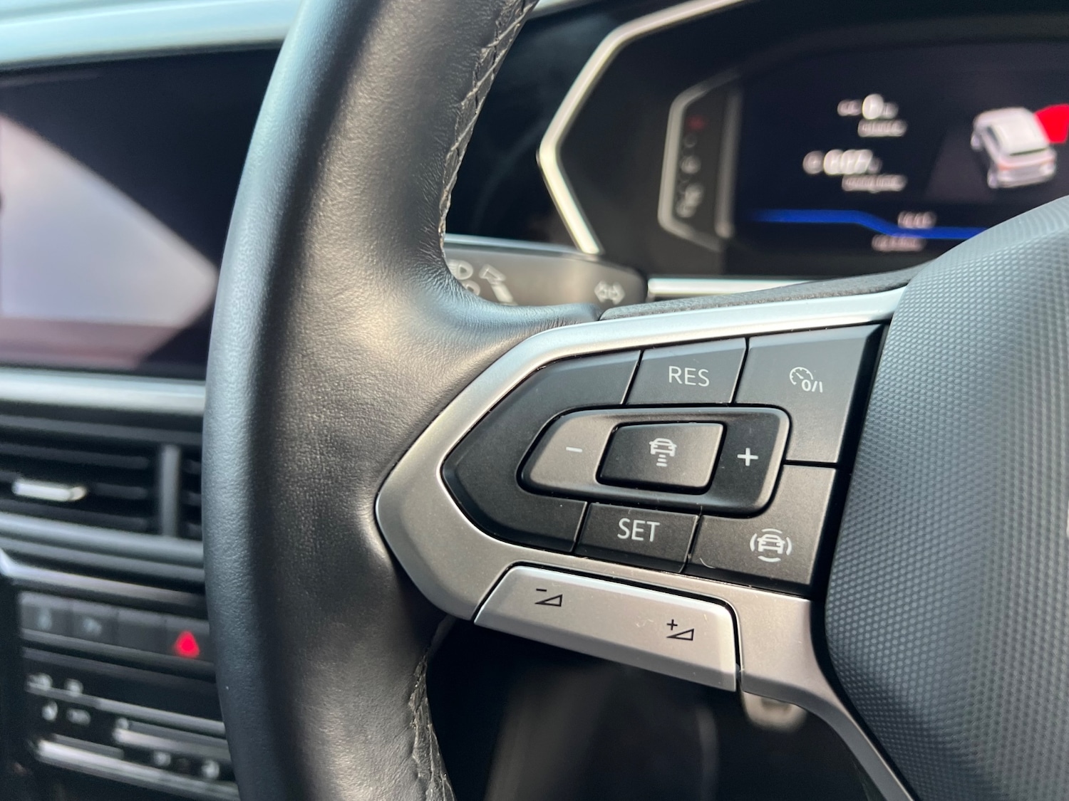 Used Volkswagen T-Cross 2023 for sale - 77293457: Photo 30