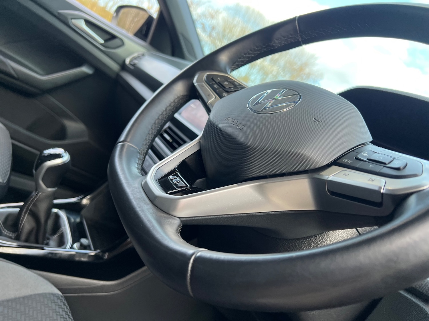 Used Volkswagen T-Cross 2023 for sale - 77293457: Photo 32