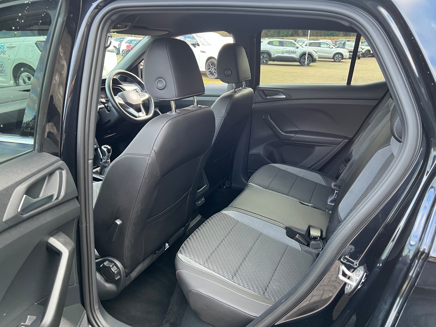 Used Volkswagen T-Cross 2023 for sale - 77293457: Photo 9