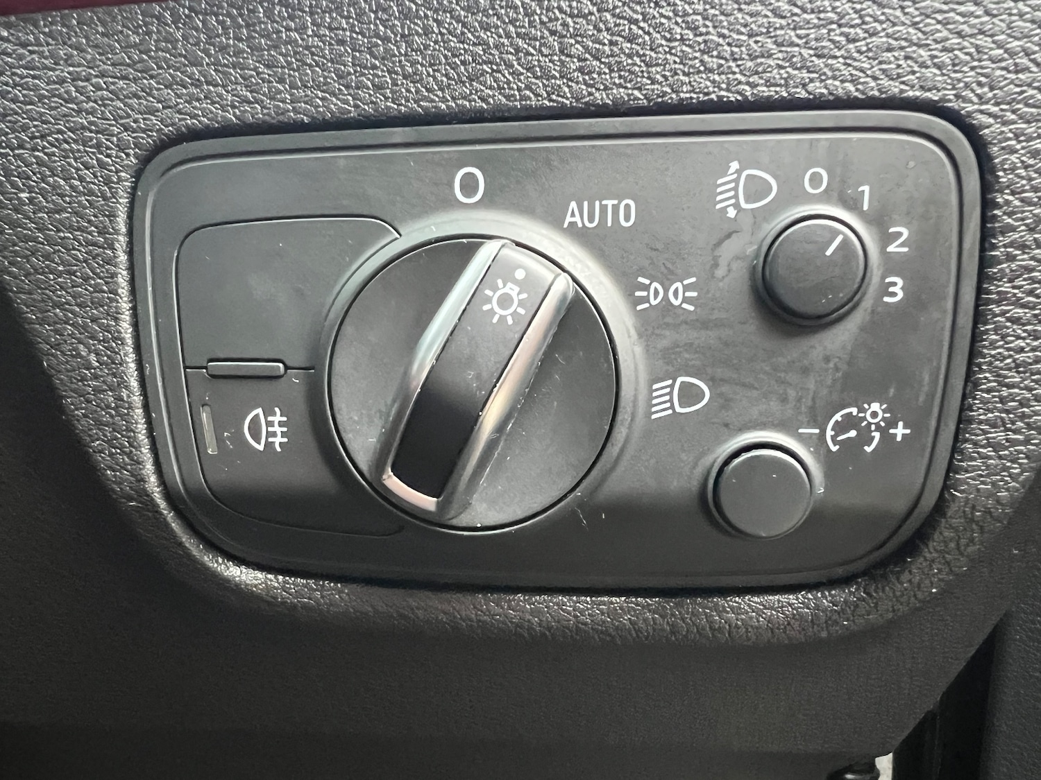 Used Audi Q2 2020 for sale - 76977924: Photo 35