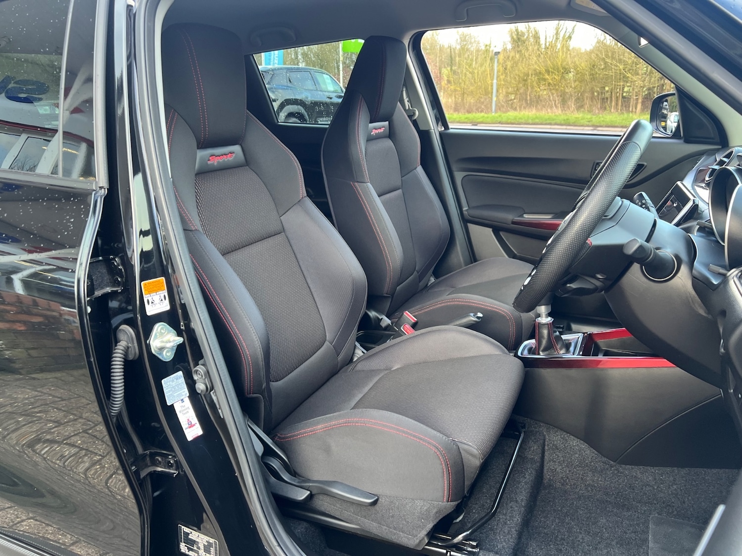 Used Suzuki Swift 2023 for sale - 77393468: Photo 30