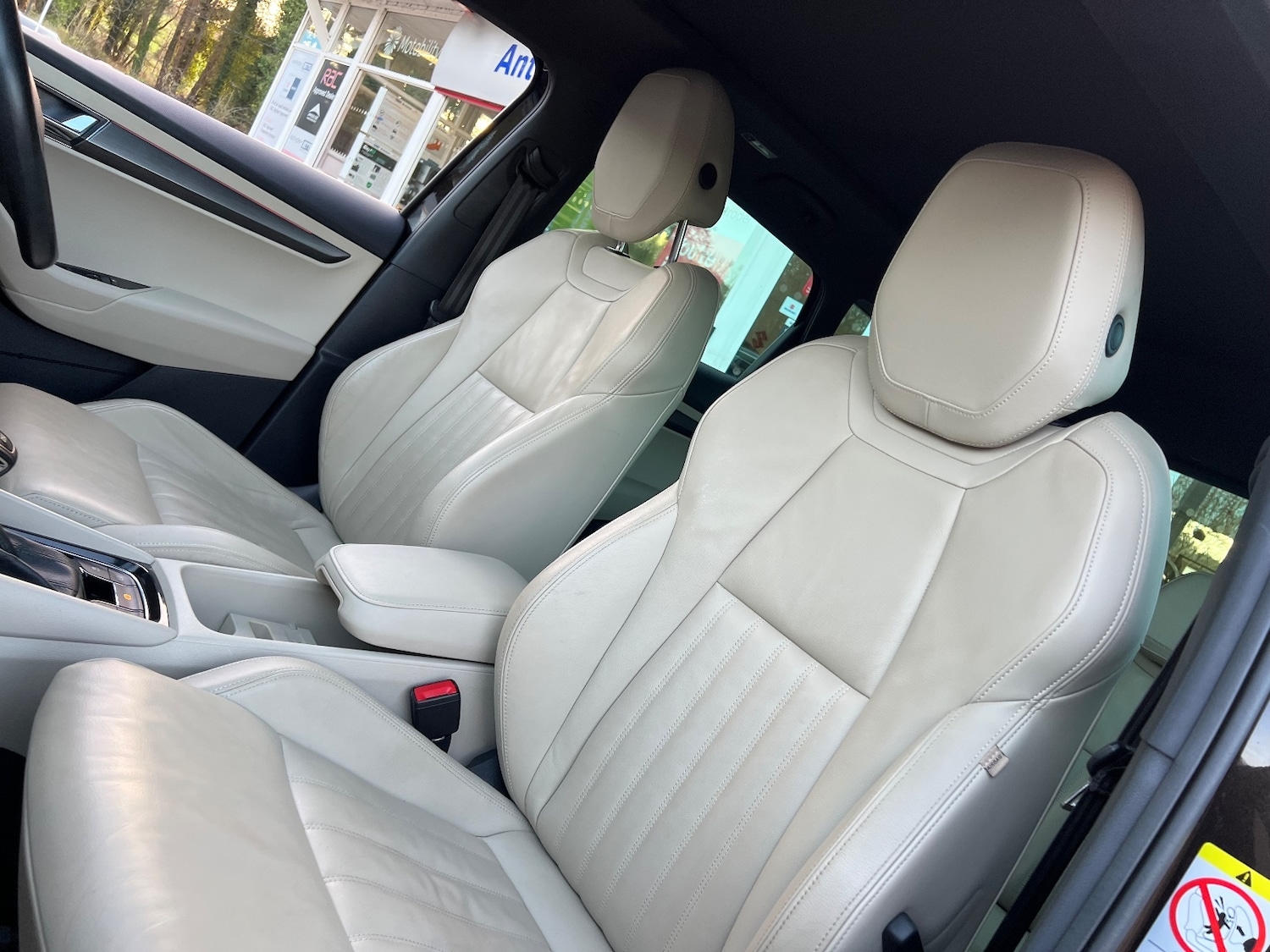 Used Skoda Karoq 2020 for sale - 76888637: Photo 16