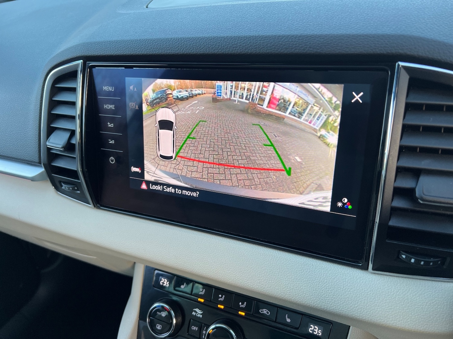 Used Skoda Karoq 2020 for sale - 76888637: Photo 21