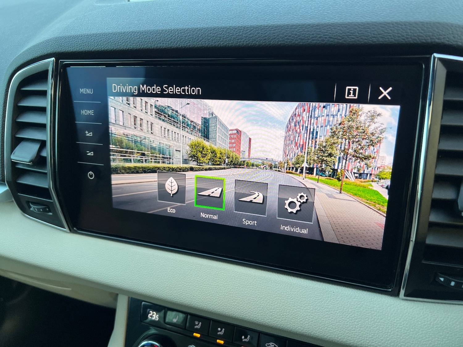 Used Skoda Karoq 2020 for sale - 76888637: Photo 22