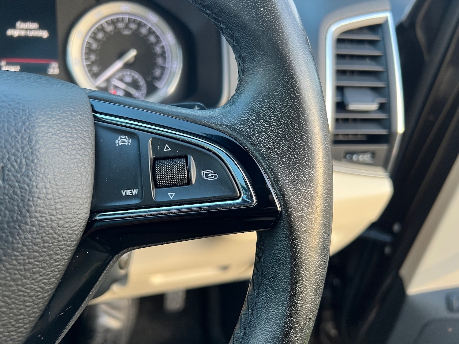 Used Skoda Karoq 2020 for sale - 76888637: Photo 34