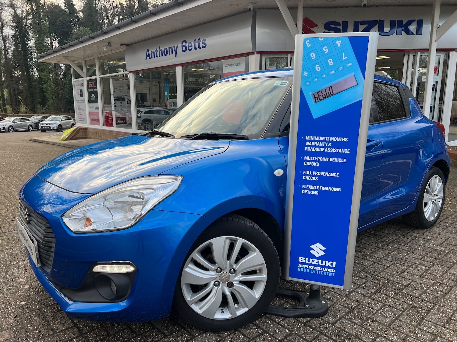 Used Suzuki Swift 2018 for sale - 76977934: Photo 1