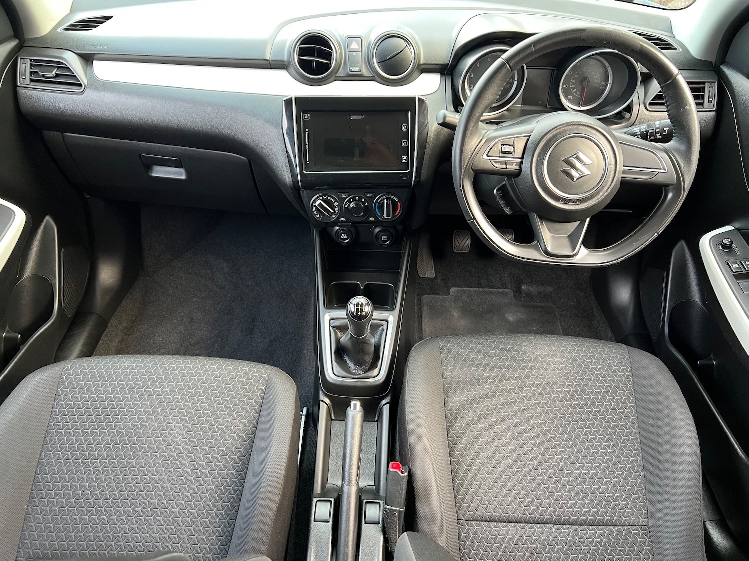 Used Suzuki Swift 2018 for sale - 76977934: Photo 14