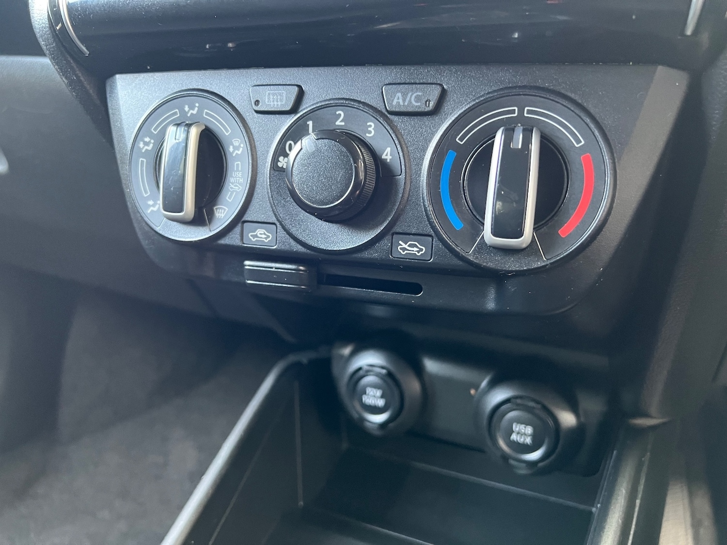 Used Suzuki Swift 2018 for sale - 76977934: Photo 25