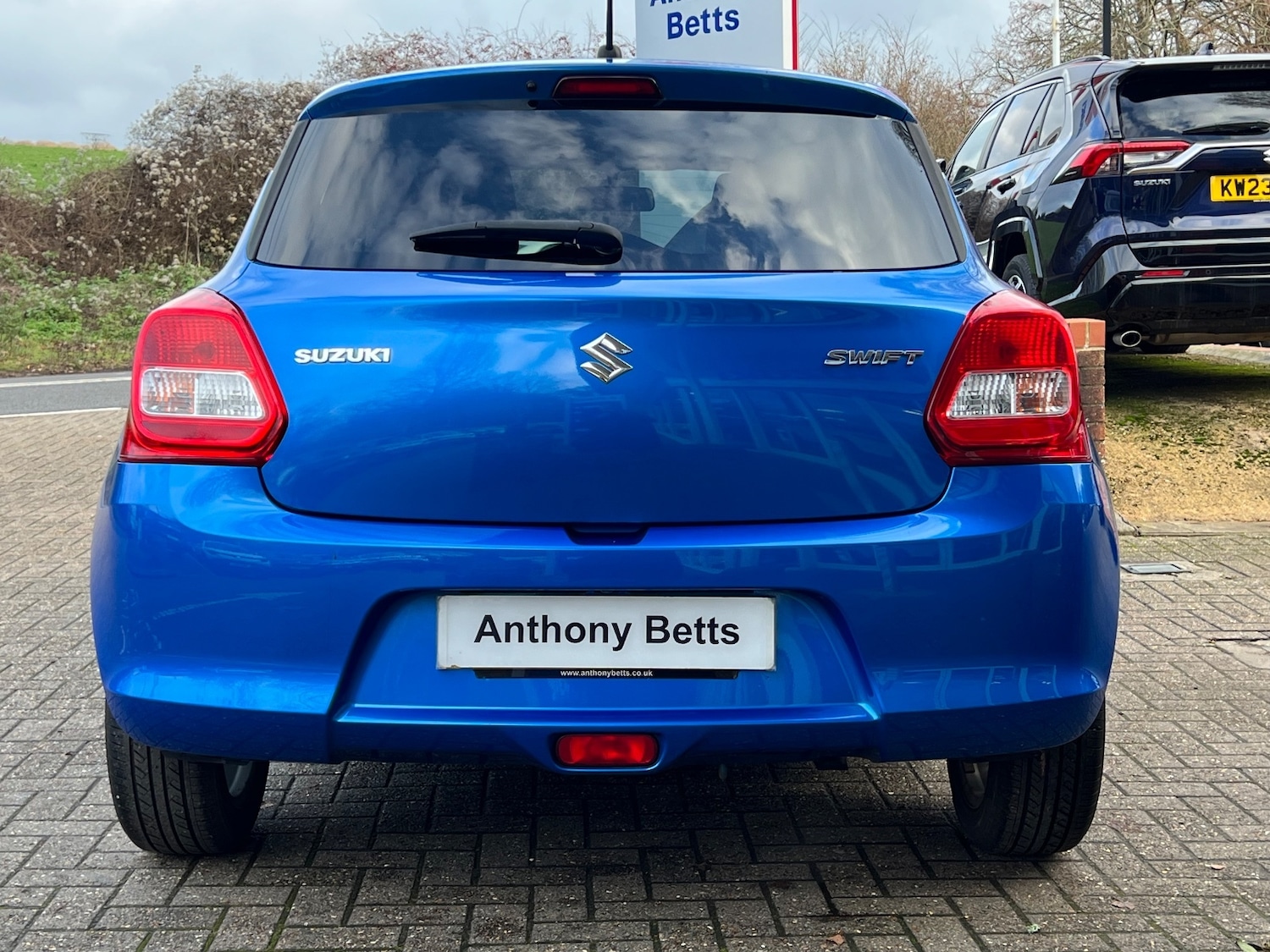 Used Suzuki Swift 2018 for sale - 76977934: Photo 8