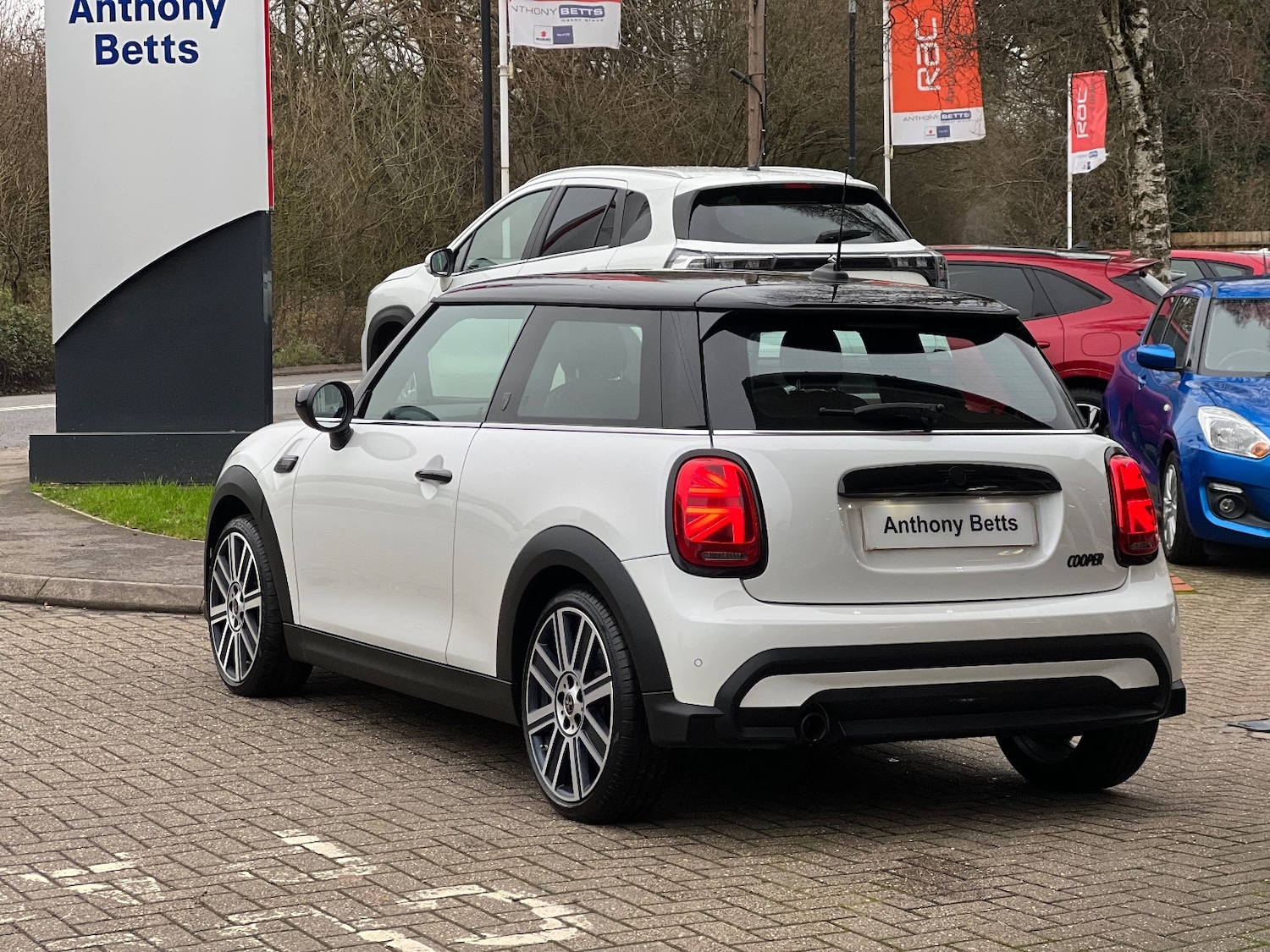 Used MINI Hatch 2024 for sale - 77004923: Photo 8