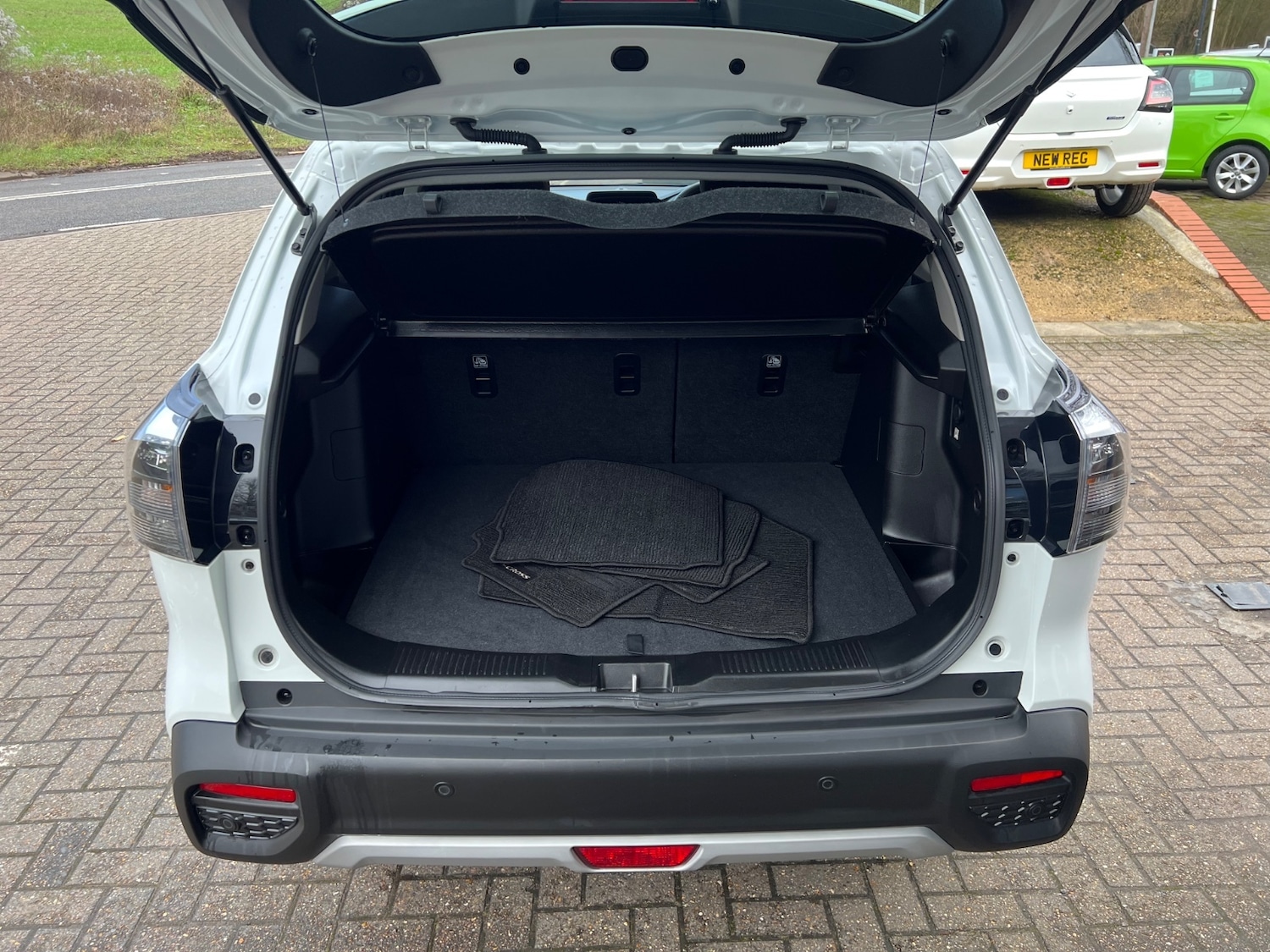 Used Suzuki SX4 S-Cross 2023 for sale - 78042045: Photo 7