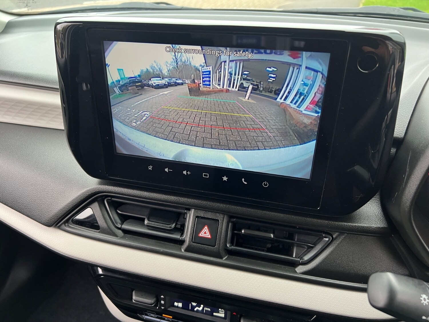 Used Suzuki Swift 2024 for sale - 77281104: Photo 15