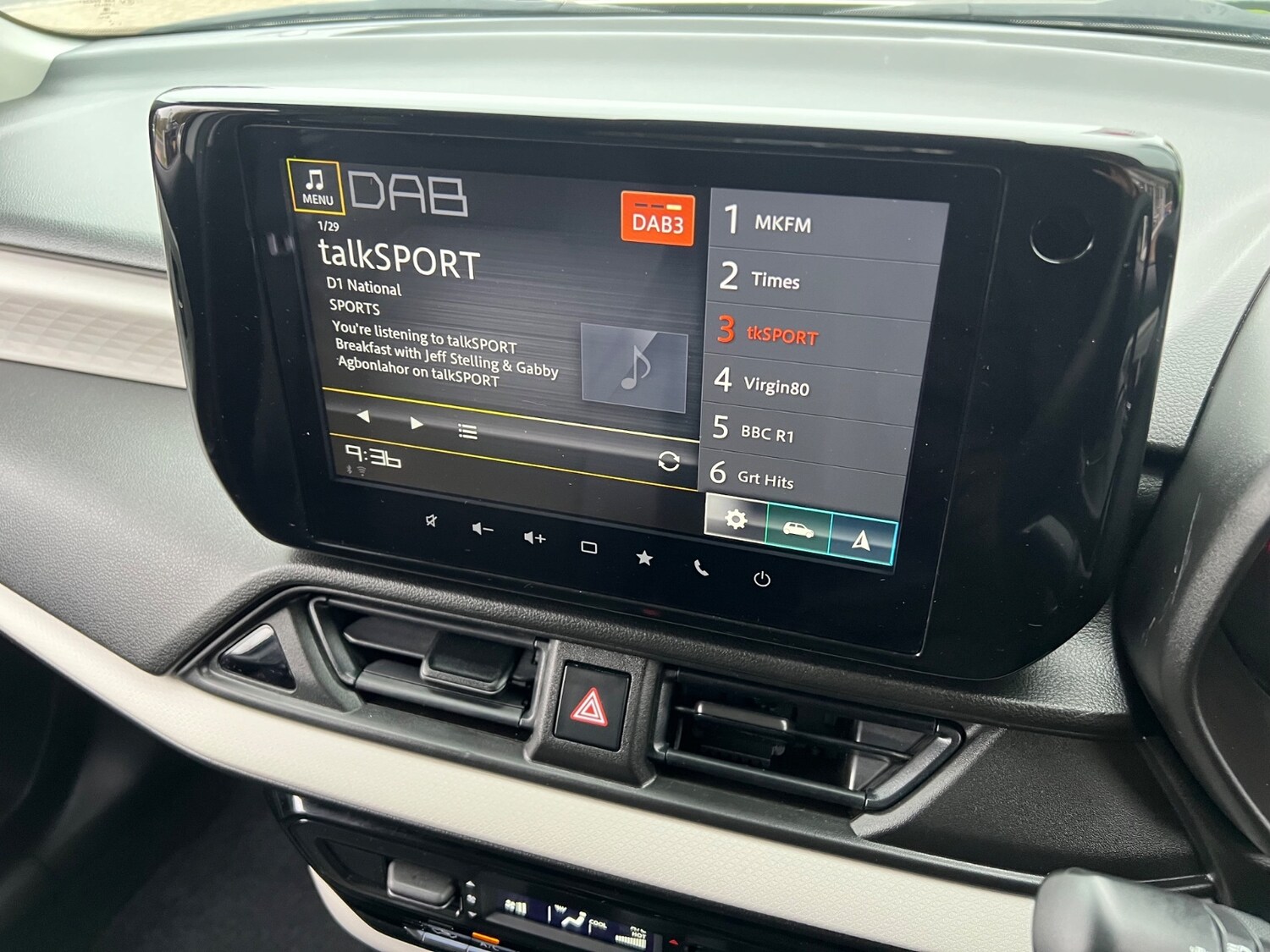 Used Suzuki Swift 2024 for sale - 77281104: Photo 16