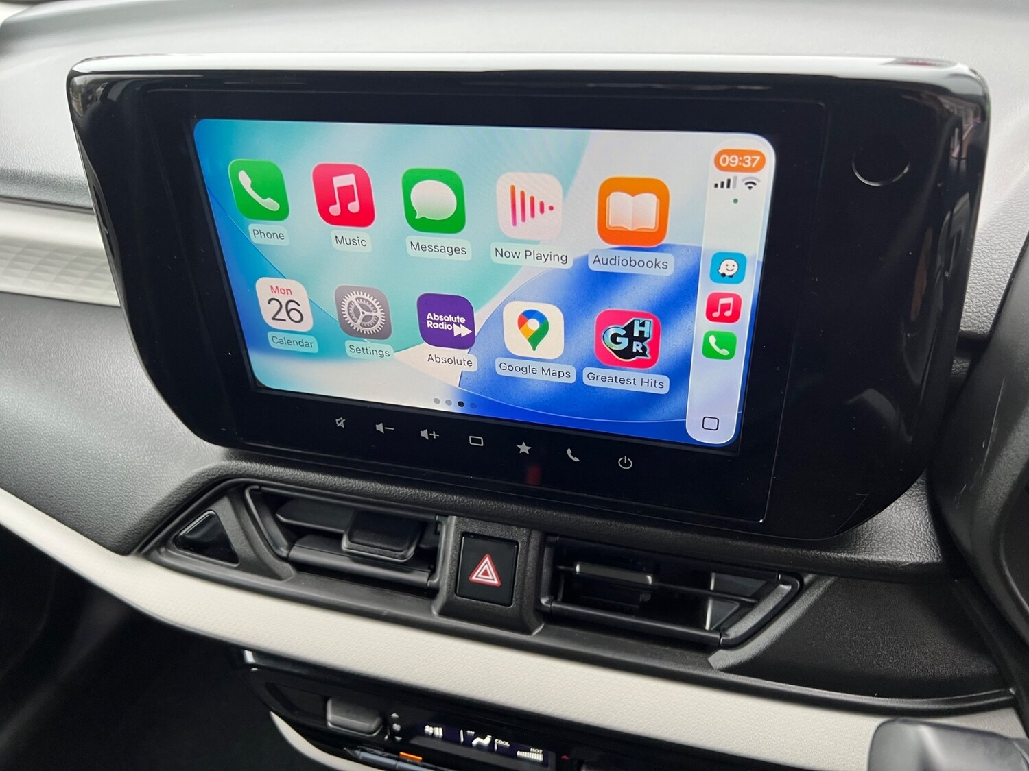 Used Suzuki Swift 2024 for sale - 77281104: Photo 17