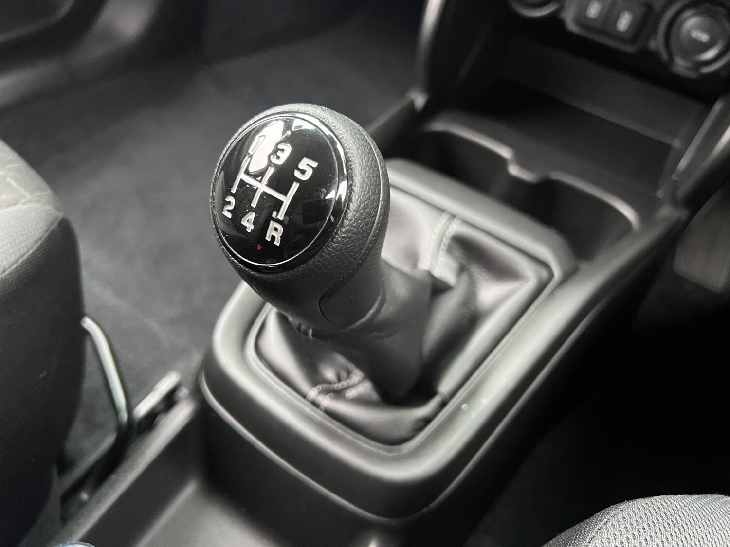 Used Suzuki Swift 2024 for sale - 77281104: Photo 23