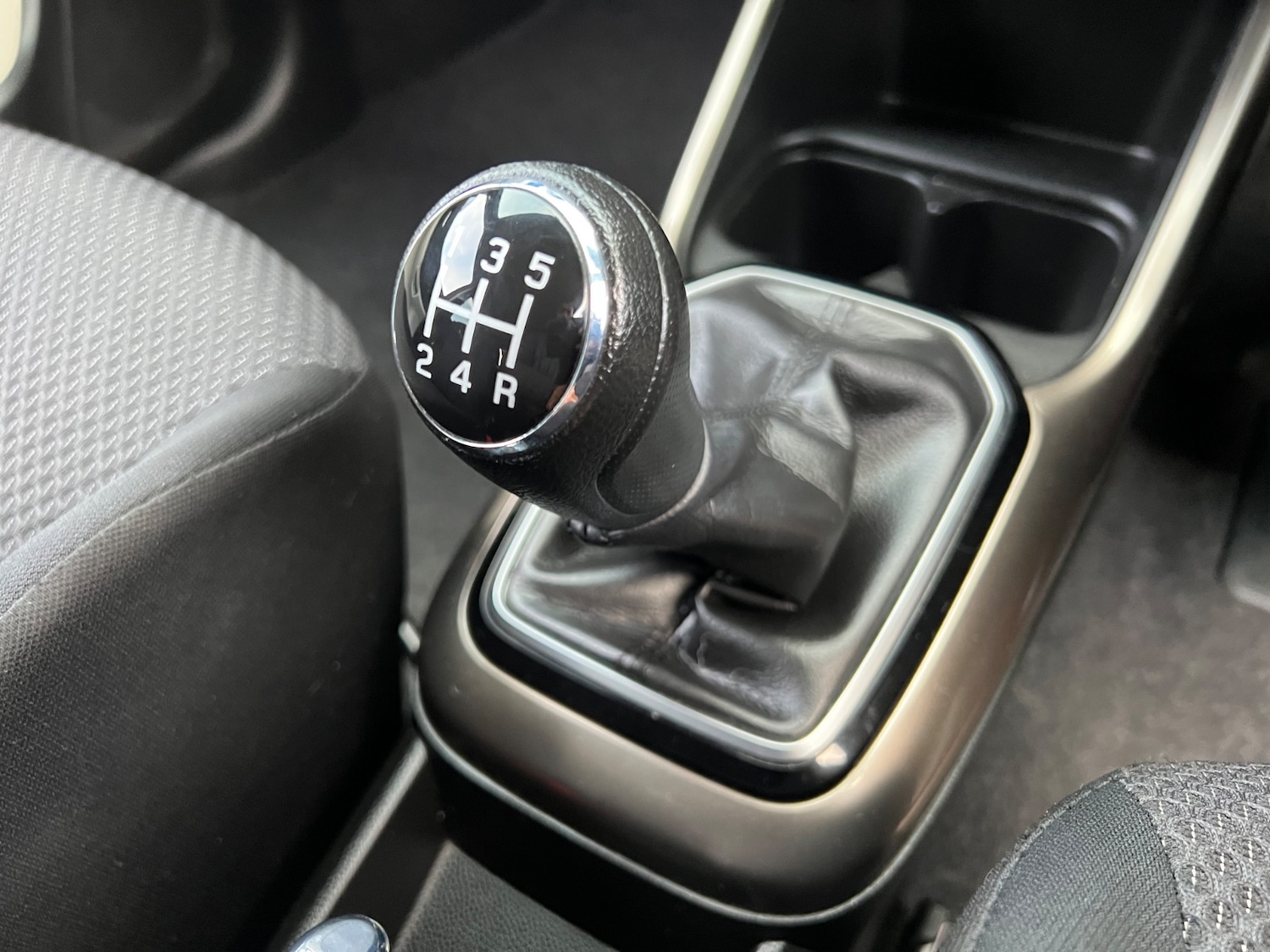 Used Suzuki Ignis 2019 for sale - 76650131: Photo 25