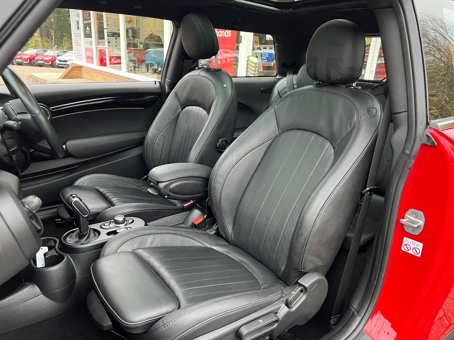 Used MINI Hatch 2022 for sale - 76650128: Photo 9