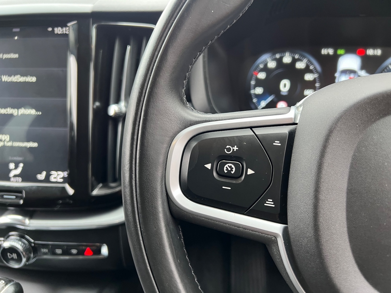 Used Volvo XC60 2018 for sale - 76650125: Photo 23