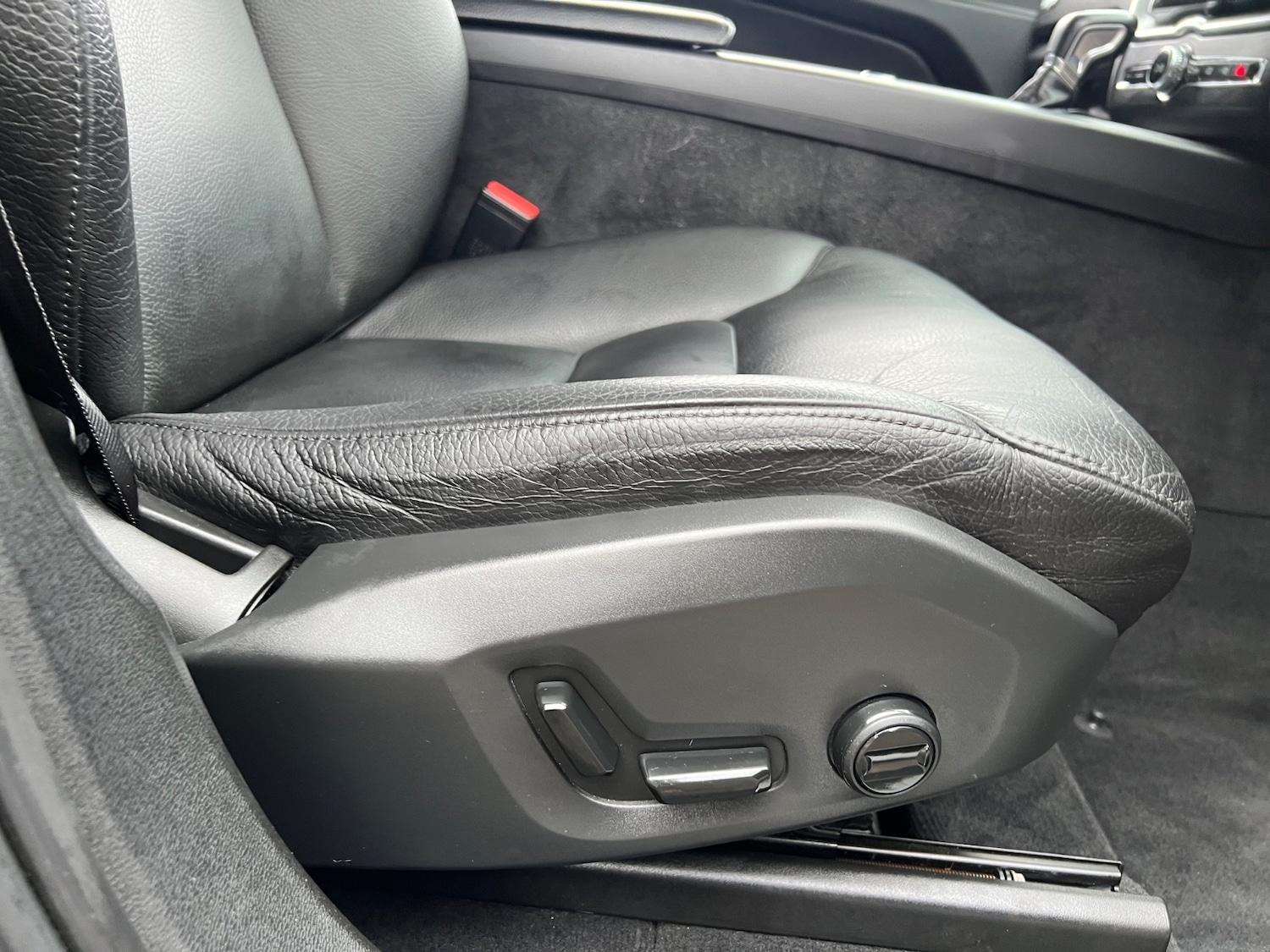 Used Volvo XC60 2018 for sale - 76650125: Photo 29