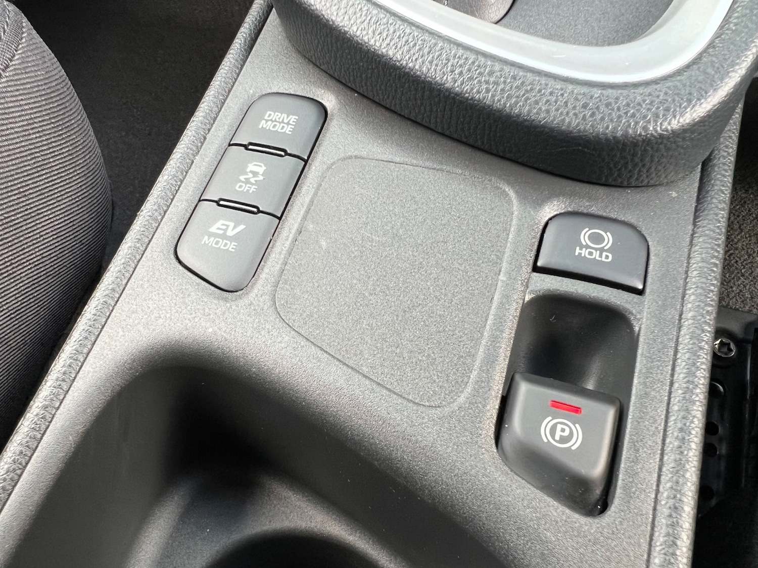 Used Toyota Yaris Cross 2024 for sale - 76650108: Photo 27