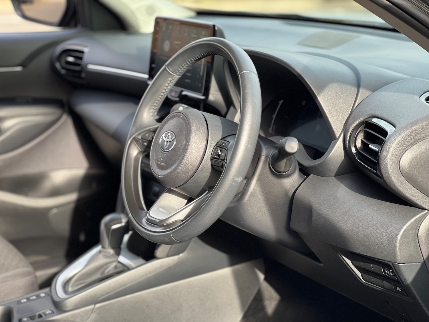 Used Toyota Yaris Cross 2024 for sale - 76650108: Photo 31