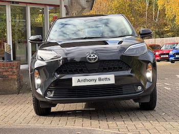 Used Toyota Yaris Cross 2024 for sale - 76650108: Photo