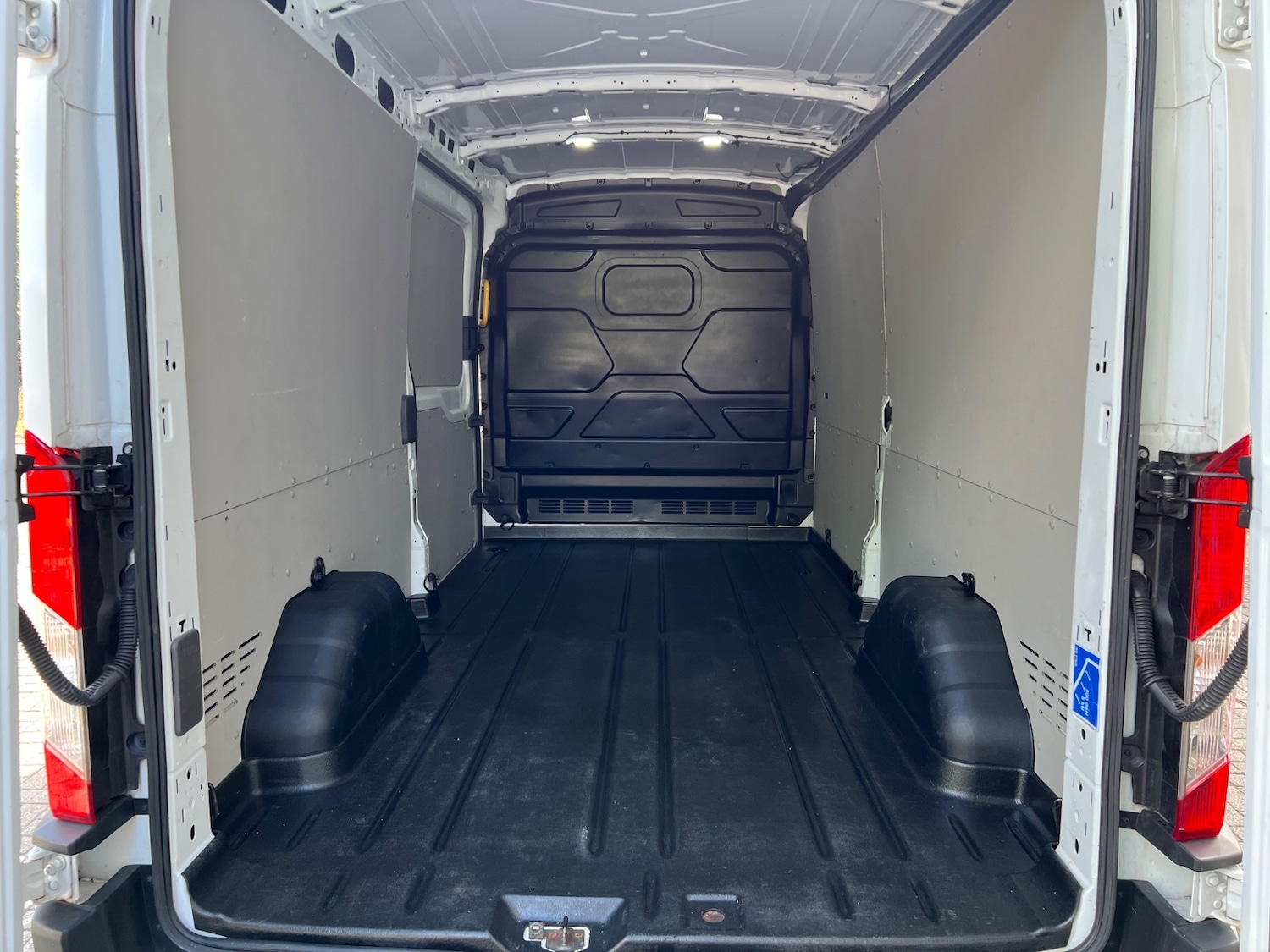 Used Ford Transit 2021 for sale - 76650076: Photo 6