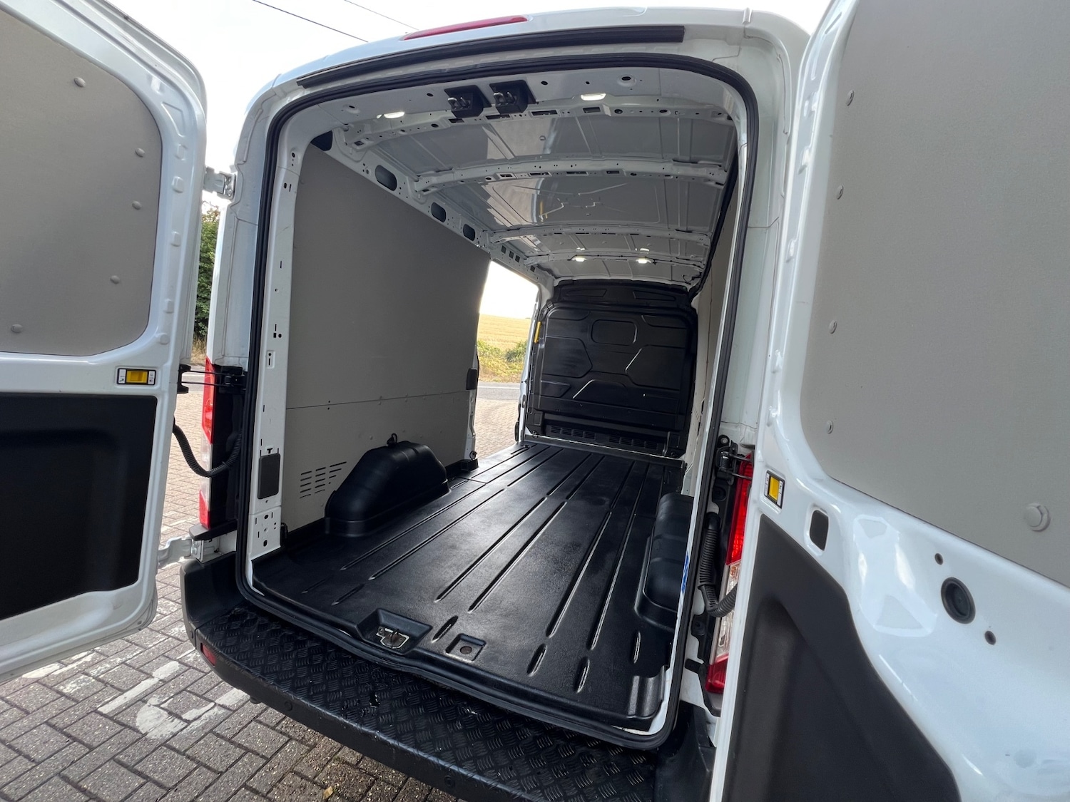 Used Ford Transit 2021 for sale - 76650076: Photo 8