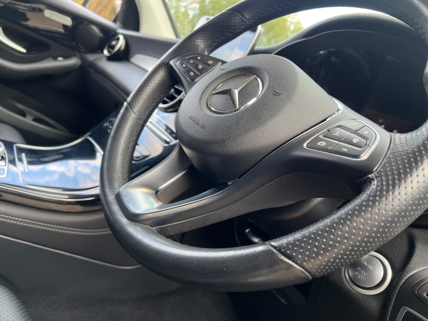 Used Mercedes-Benz GLC 2019 for sale - 76650082: Photo 41